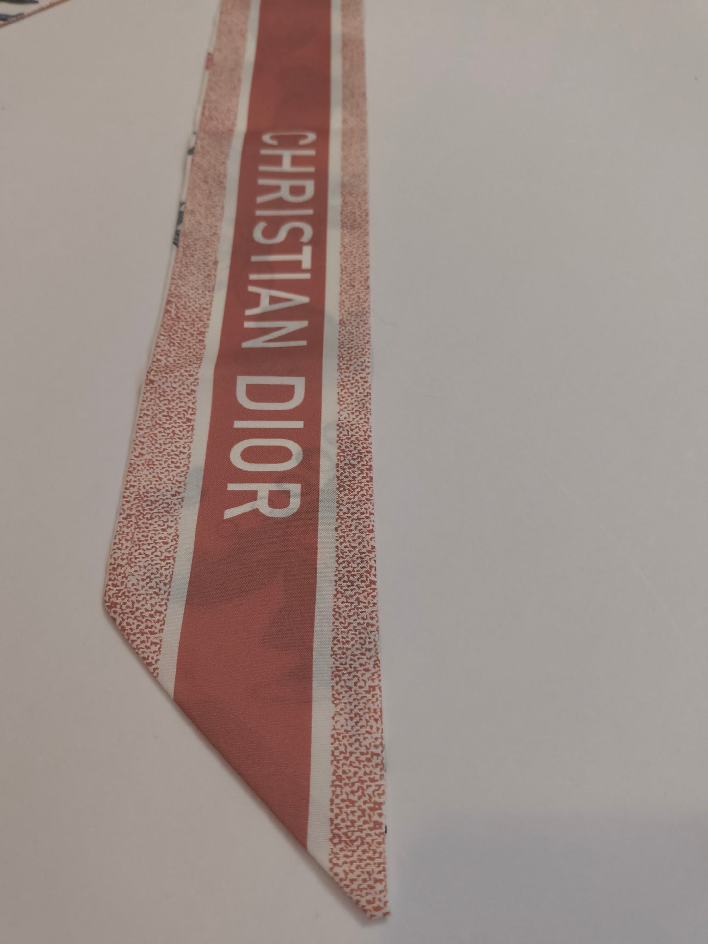 Signature Ribbon Scarf - Script Noir