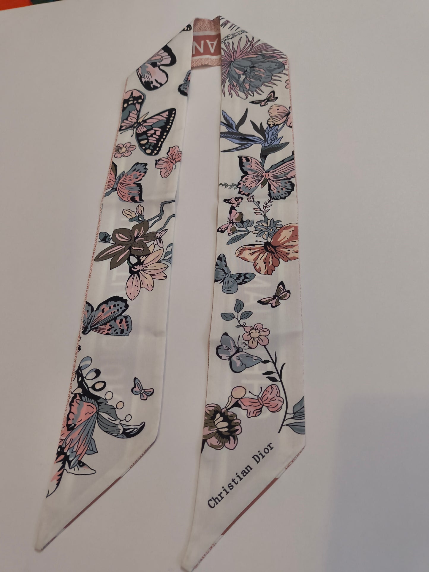 Signature Ribbon Scarf - Script Noir